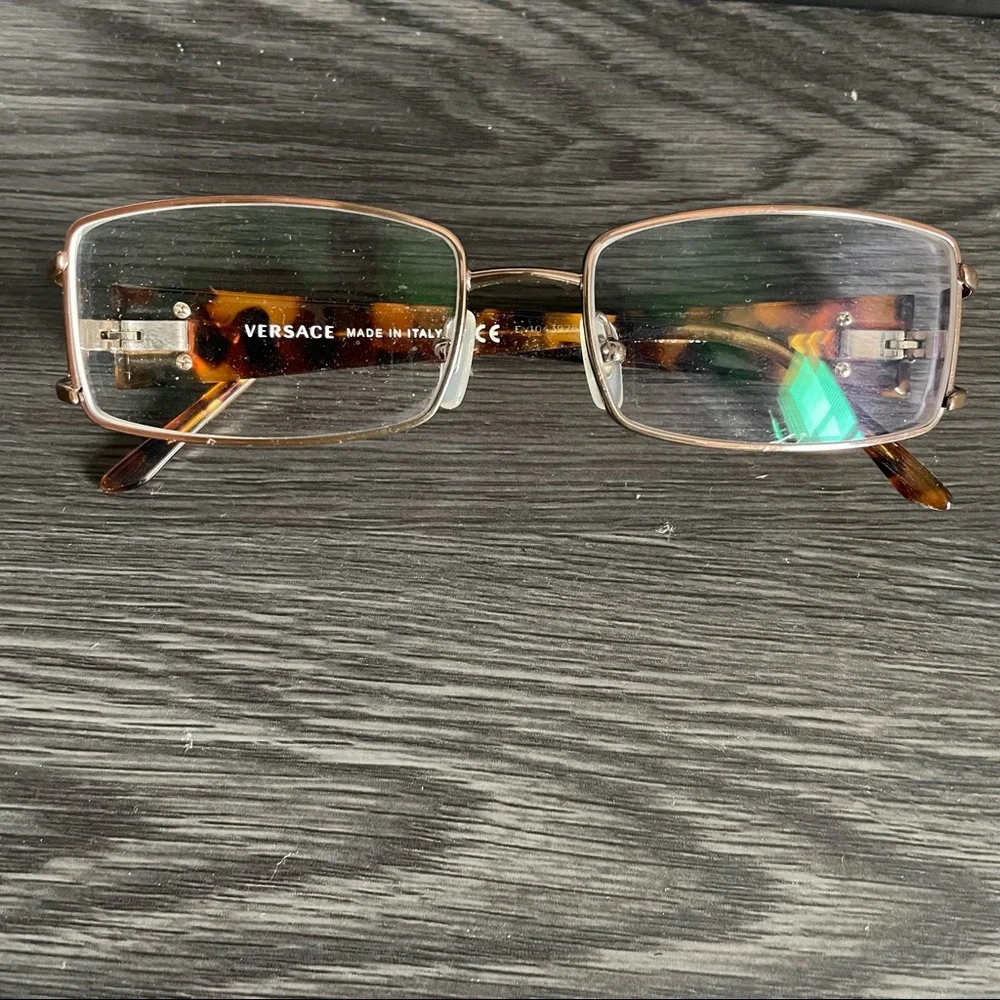 Versace authentic ve